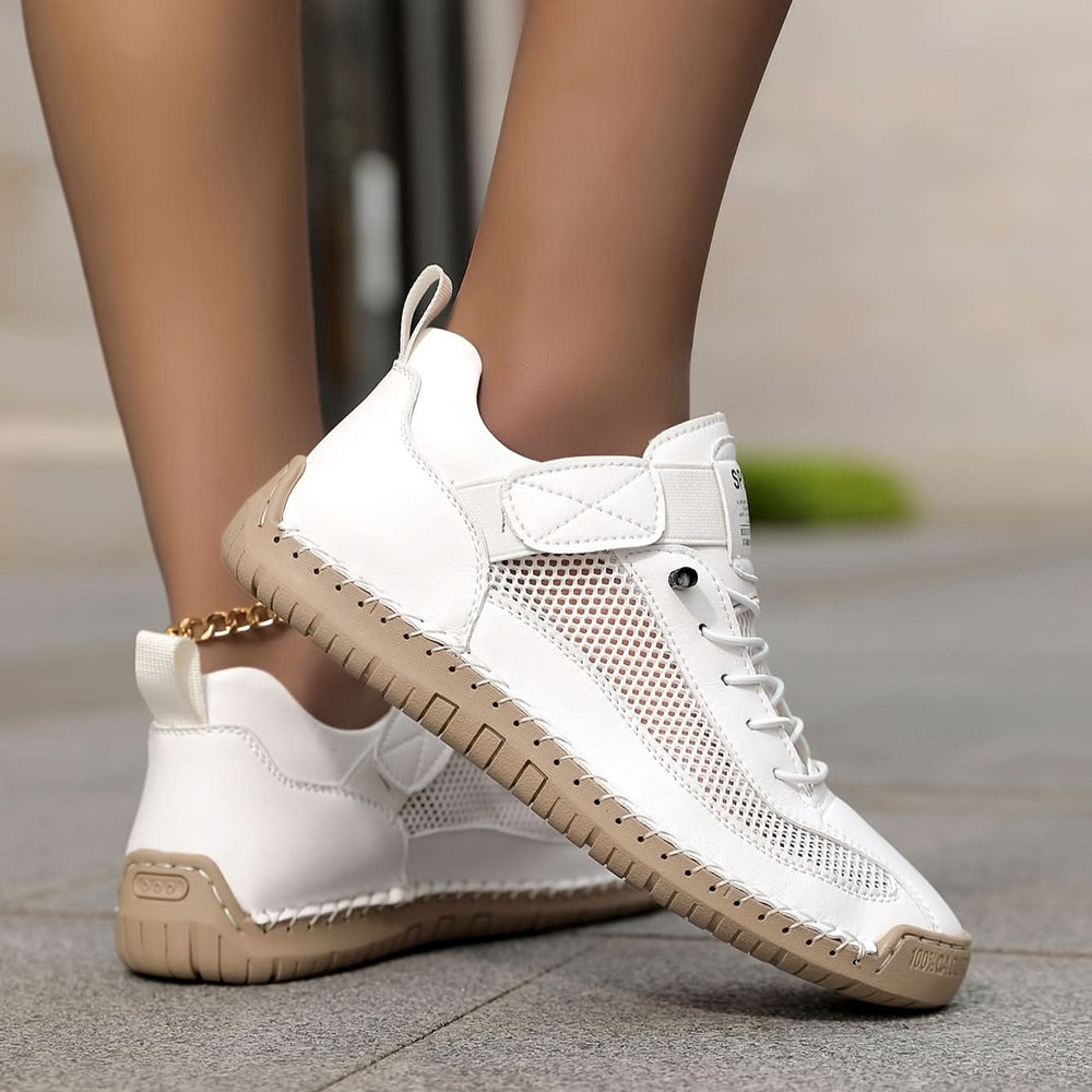 Nina - Women's Lightweight Walking Sneakers