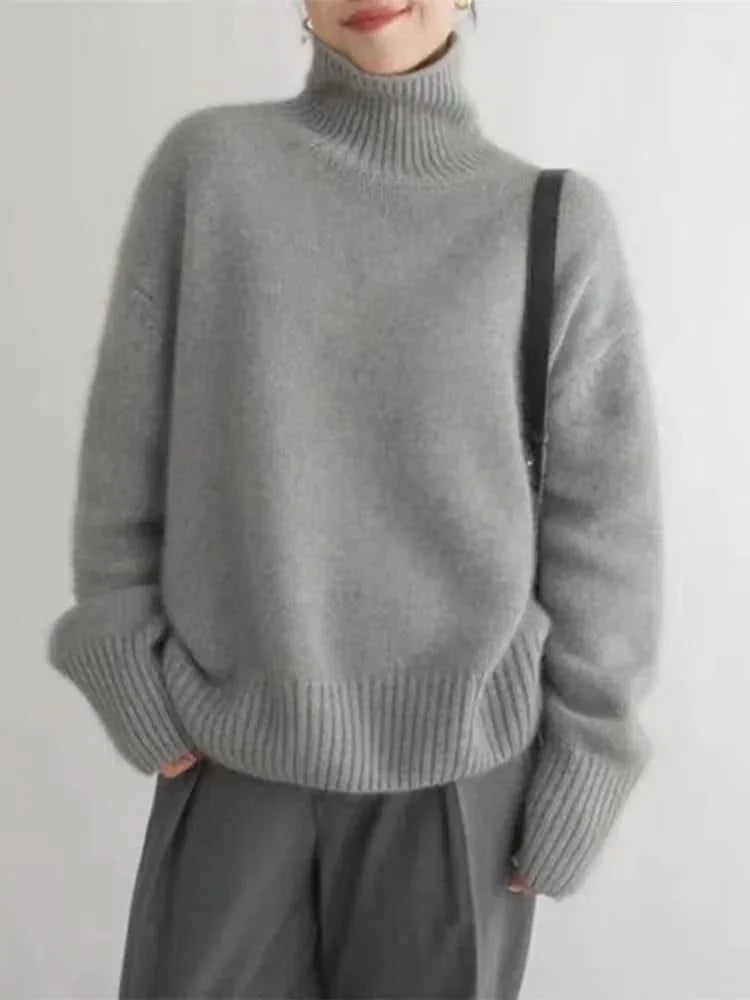 Roxanne - Women's Oversized Knit Turtleneck Sweater