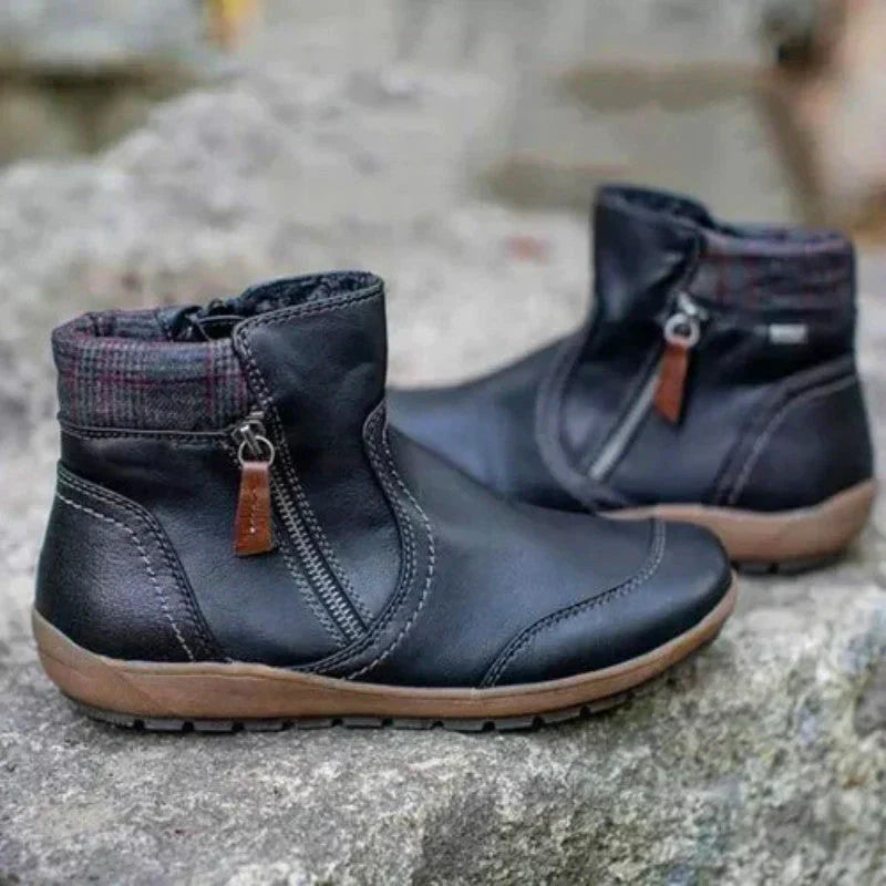 Wilhelmina - Women's Zip Up Ankle Boots